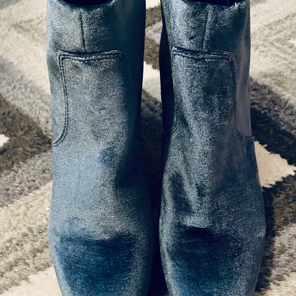 Ann Taylor Light Blue Velvet Booties 11M - Picture 2 of 4